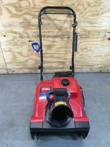 lot 3 image: Toro Power Clear 418 ZE 18 Snow Blower Model # 38282