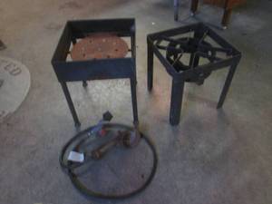 (EW4) 2 Outdoor Stove Frames 1 Burn...