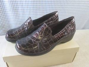 (CS) Pair of Clarks Collection Shoe...