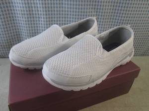 (CS) Pair of Danskin Now Memory Foa...