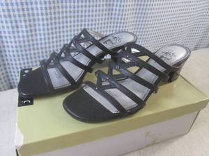 (BS) Pair of Life Stride Shoes in B...