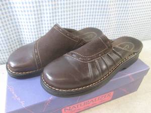 (BS) Pair of Clarks Shoes in Brown ...