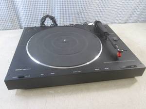 (D-3) Denon Quartz DP-23F Turntable...