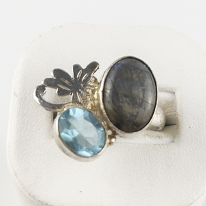 lot 80 image: Blue Topaz & Labradorite sterling Silver Statement Ring . Size 7.75 - 8.