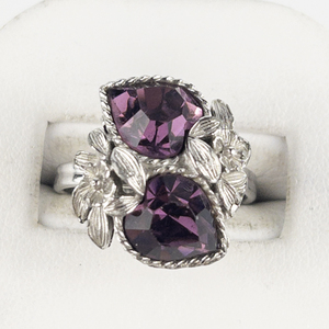 lot 100 image: Heart Cut Purple Rhinestone Floral Silver Tone Base Metal Ring. Size 7-8.5.