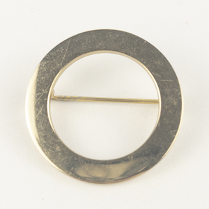 lot 190 image: Monet Minimalist Circle Gilt Sterling Brooch .