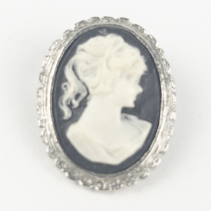 lot 207 image: kreisler  Rose & Gold Tone Base Metal Floral Brooch.