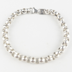 lot 271 image: Rolo Link 999 Silver Chain Bracelet .