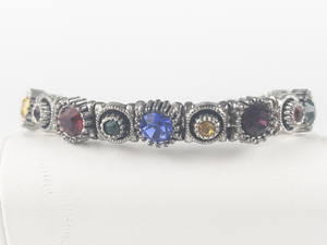lot 286 image: Multi-Coloured Slide Station Silver Tone Base Metal Stretch Bracelet.