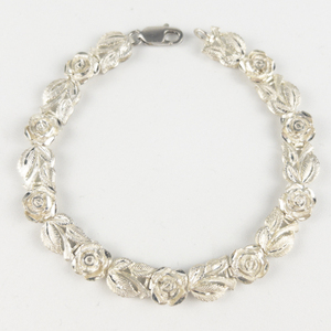 lot 296 image: Leafy Rose Sterling Silver Bracelet.