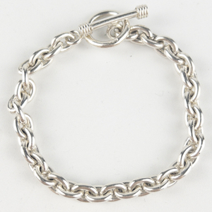 lot 305 image: Chunky Heavy Sterling Silver Chain Bracelet .