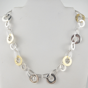 lot 343 image: Textured Two Tone Open Circle Sterling Silver Paperclip Link Necklace.