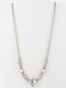 lot 362 image: WE Richards 1940S Designer Blue Glass Cats Eye Gold Filled Necklace.
