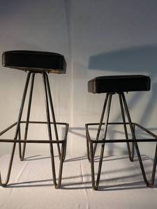 lot 20 image: Vintage Mid-Century Modern Metal Bar Stools Pair Unique Retro Design