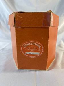 lot 43 image: Concertina Scholer Nr. 150 Vintage instrument w box - East Germany Accordion Squeeze Box