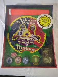 lot 66 image: Aikman vs Young TD Slam Game Limited Collector Edition 80,000