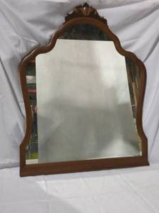 lot 112 image: Vintage Ornate Wooden Mirror