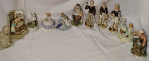 lot 119 image: Vintage Ceramic Figurine Collection Lot - Family and Animals Themes