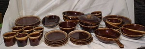 lot 124 image: Vintage Brown Ceramic Dinnerware Set