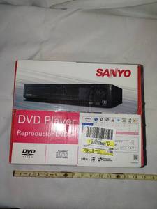 lot 139 image: Sanyo DVD Player FWDP105F New