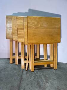 lot 84 image: Set of 5 Wooden Folding Tray Tables