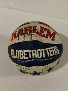 lot 96 image: Harlem Globetrotters Signed Ball