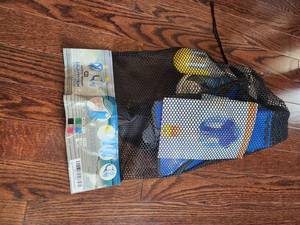lot 72 image: Ocean View Snorkel Gear Set Blue