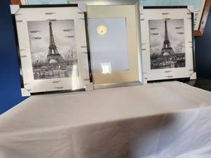 lot 88 image: Two New Black Frames & Silver Frame Set