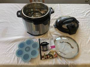 lot 118 image: Instant Pot Duo Plus 60 6-Quart