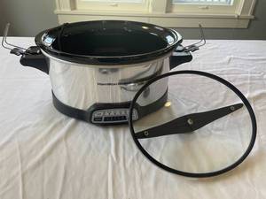 lot 138 image: Hamilton Beach Slow Cooker SC53