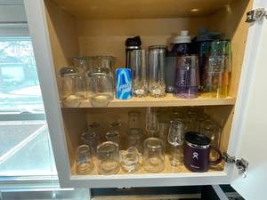 lot 145 image: Mixed Drinkware Set with YETI, Hydro Flask