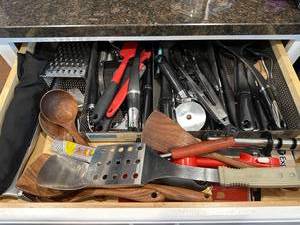 lot 146 image: Mixed Kitchen Utensil Set OXO Wooden Tools