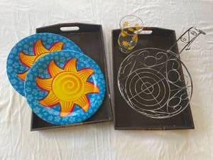 lot 152 image: Sun Pattern Plates & Rustic Tray Set