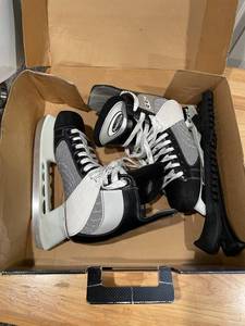 lot 224 image: CCM Powerline 550 Hockey Skates