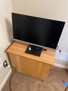lot 246 image: HP 24mh 23.8-Inch Display Monitor
