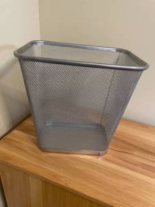 lot 251 image: Neat Mesh WasteBasket