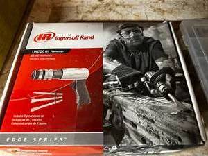 lot 324 image: Ingersoll Rand Edge Air Hammer Set
