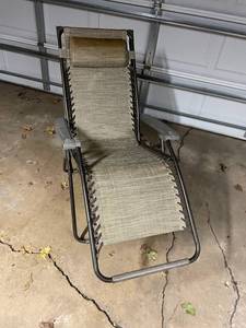 lot 332A image: Outdoor Recliner Chair