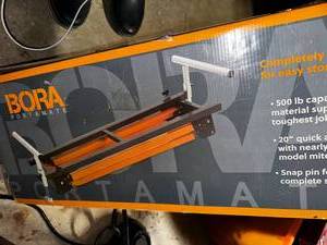 lot 332 image: Bora PM-4000 Miter Saw Stand