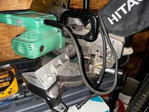lot 363 image: Hitachi C10FCH2 10 Miter Saw