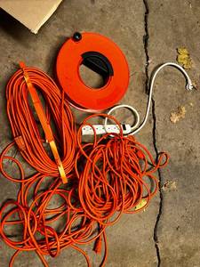 lot 372 image: Heavy-Duty Extension Cords Set