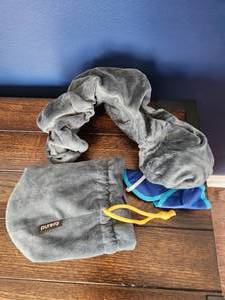 lot 167 image: Soft Blow Up Airplane Neck Pillow with Bag