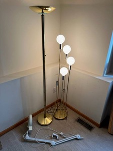 Vintage Vertical Lamps and Desk Lamp Lot