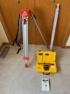 Like New Sears Craftsman Surveyors Level and Transit Level, Survey Tripod, and Telescoping Rod