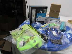 lot 2 image: Pet Accessories Lot