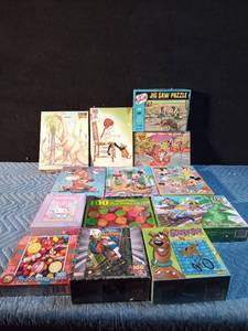 lot 111 image: 1988-2000s Jig saw puzzles