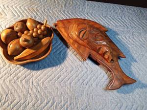 lot 108 image: Wooden fish dish and a wood bowl of fruit