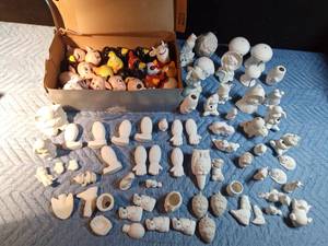 lot 88 image: Ceramic painted animal heads and unpainted ceramics