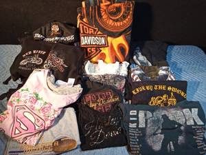 lot 73 image: Harley blanket, shirts, skull cap, bandana, hoodies, 2004 Kid rock concert T-shirt, Viking T-shirts and more