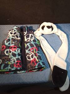 lot 74 image: aKids Old navy winter vest and a panda bear hat